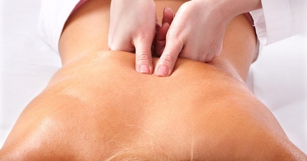 ¡3 Sesiones de Masaje Terapéutico por 48€ en Plaza Castilla! Centro  Médico Castilla