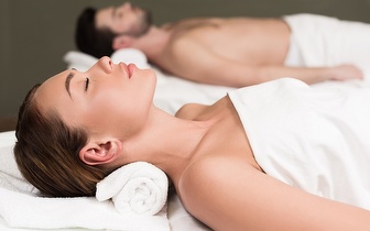 
                Massagem de Relaxamento para Casal com Ritual de Chá e Aromoterapia + Reflexologia + Massagem Champi por 59€ em Algueirão!
            