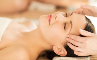 
                Aplicação de Ácido Hialurónico com Dermapen + Limpeza com Esfoliação por 35€ na Amadora!
            