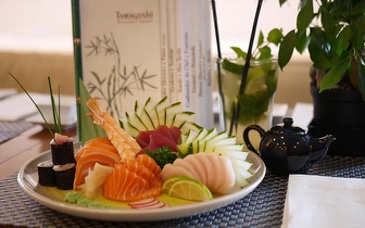 
                Sushi de Fusão com 15% de Desconto ao Jantar na Parede!
            