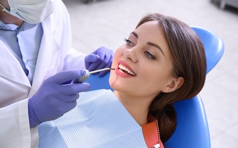 Limpeza Dentária: Check-up + Destartarização + Polimento + Jato Bicarbonato por 34,90€ em Campo de Ourique!