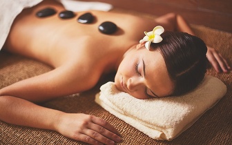 
                Massagem com Pedras Quentes ao Corpo Inteiro de 55min por 24,90€ em Belém!
            