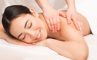 Massagem de Relaxamento de 60min ao Corpo Inteiro por 24,90€ em Algés!